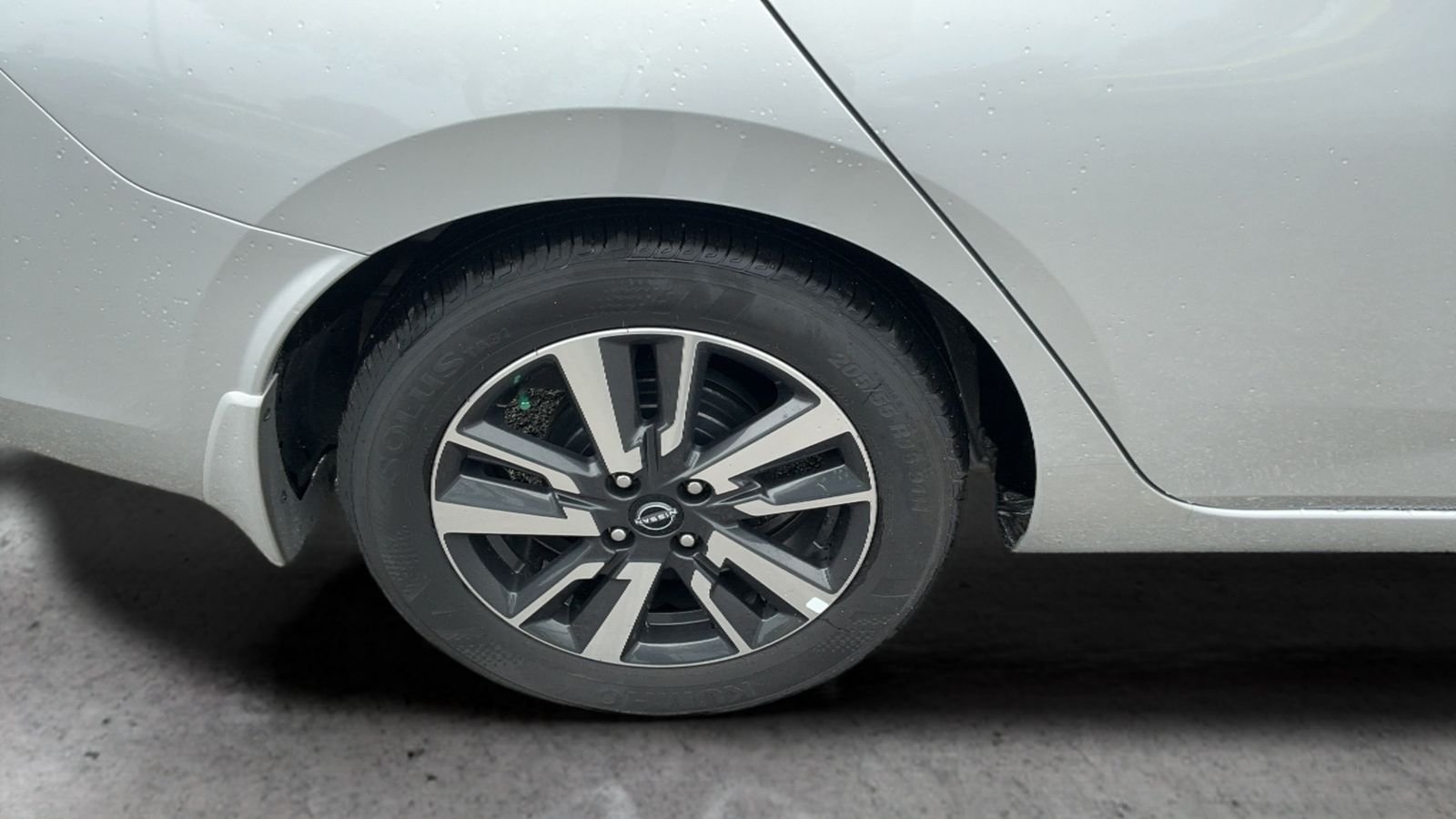 Certified Used 2025 Silver Nissan 1.6 SV image 19