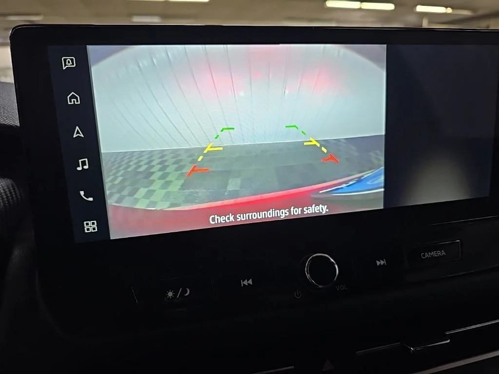 Used 2025 Red Mitsubishi ES image 28