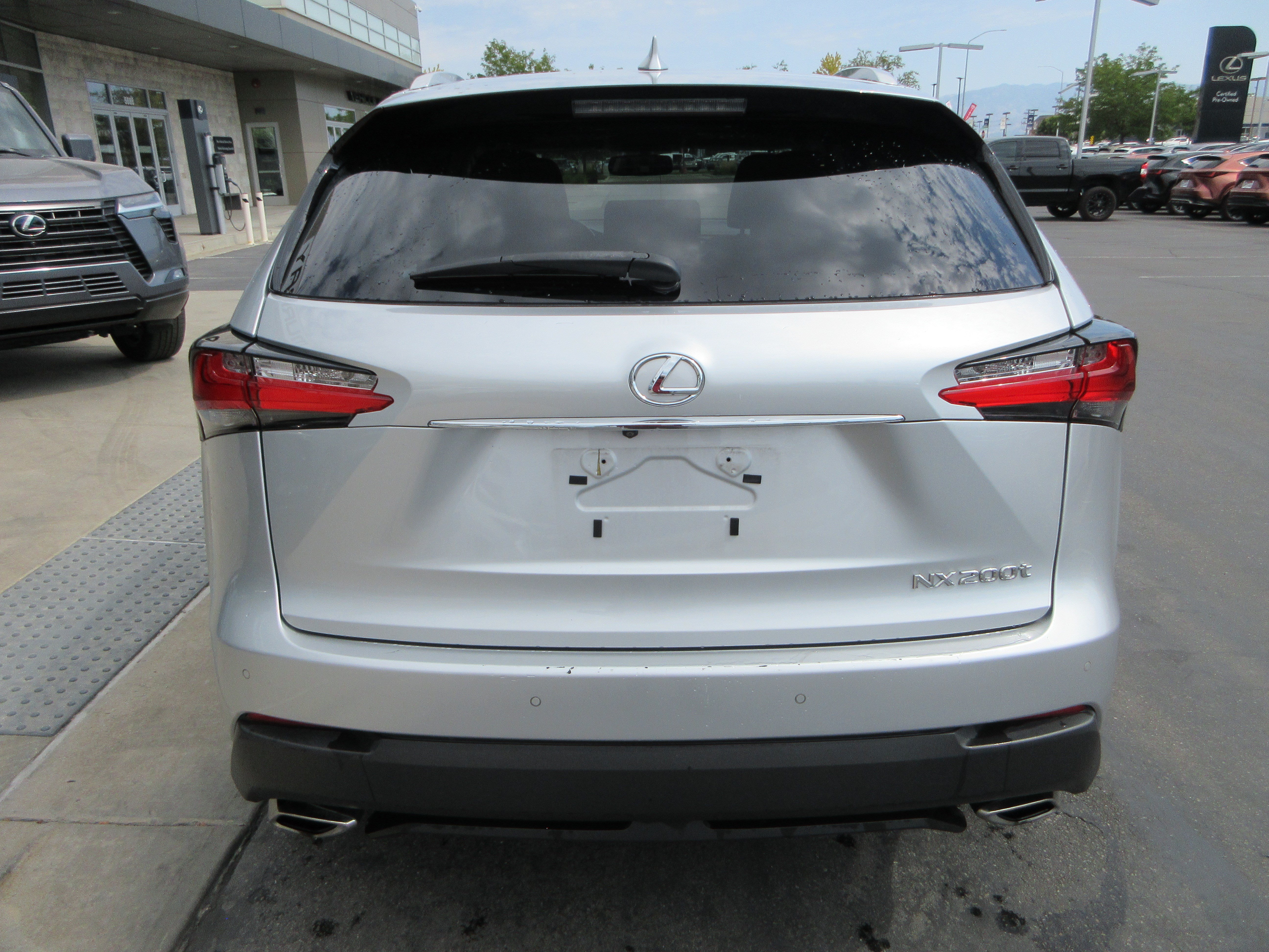 Used 2016 Silver Lining Metallic Lexus 200t image 7