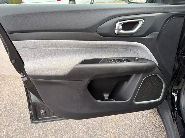 Used 2025 Black Jeep  image 17