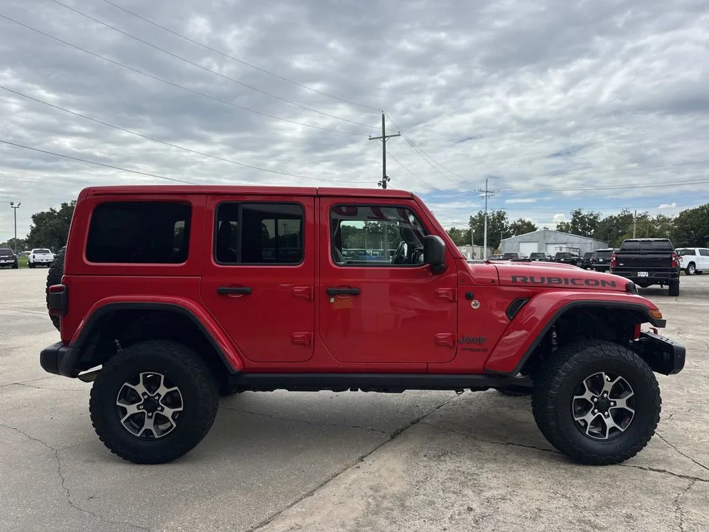 Used 2018 Red Jeep Unlimited Rubicon image 18