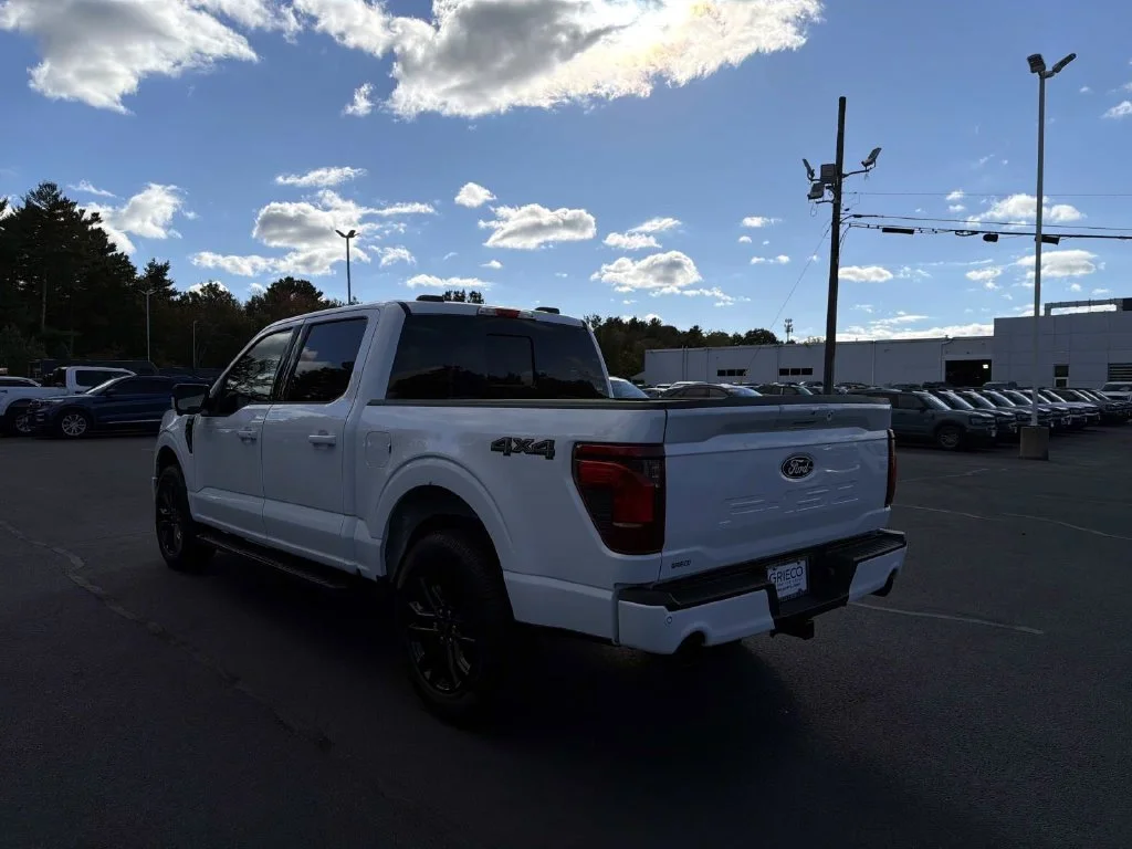 Used 2026 Oxford White Ford XLT image 5