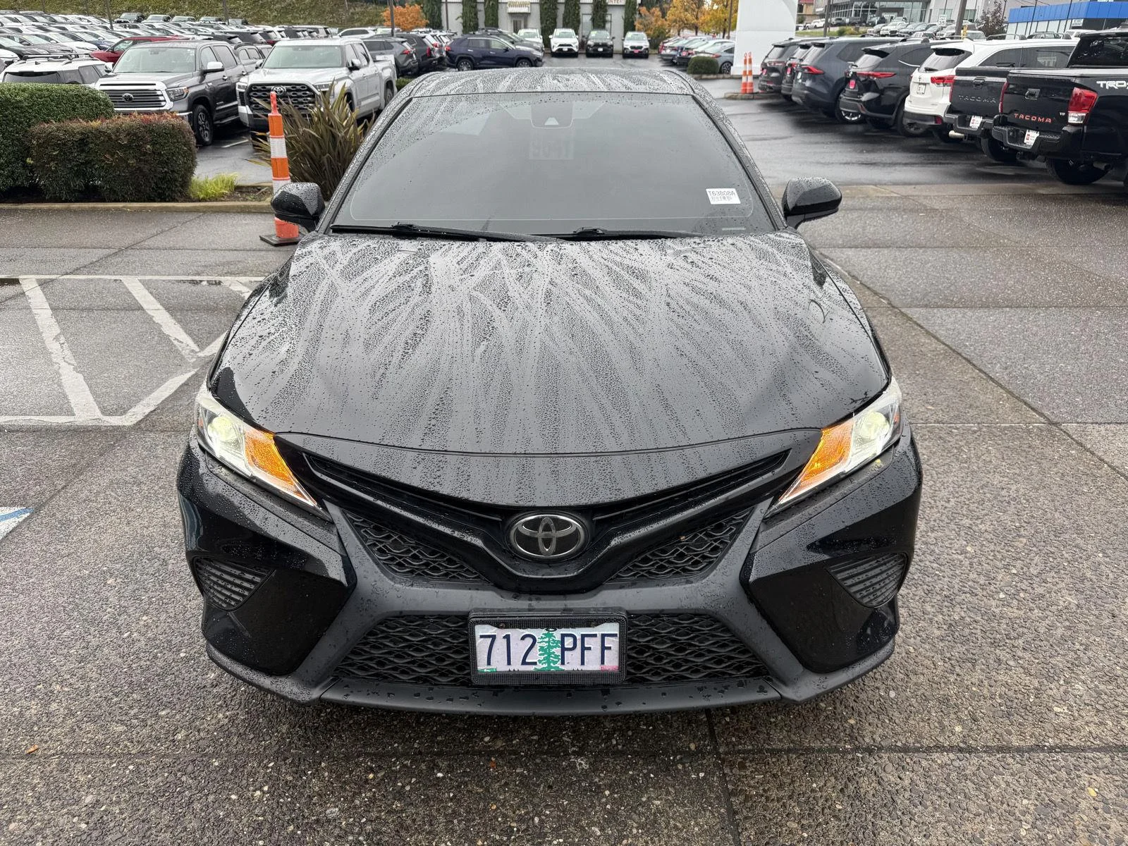 Used 2019 Midnight Black Metallic Toyota SE image 8