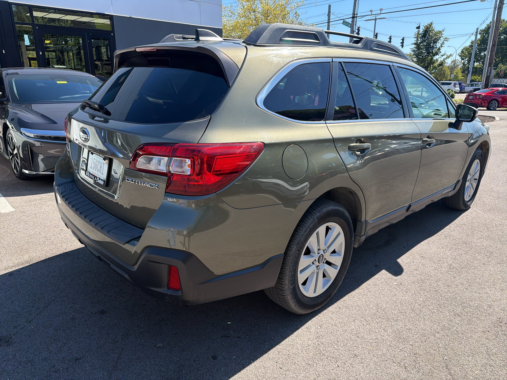 Used 2019 Wilderness Green Metallic Subaru Premium image 4