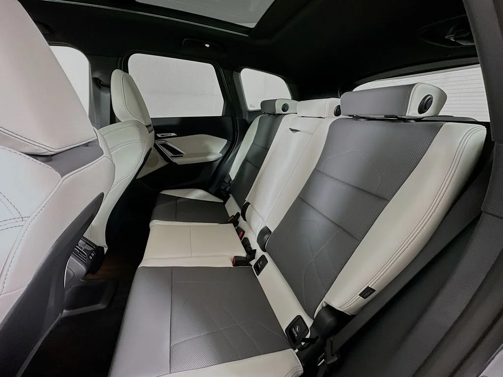 Used 2026 Green Metallic BMW xDrive28i image 24