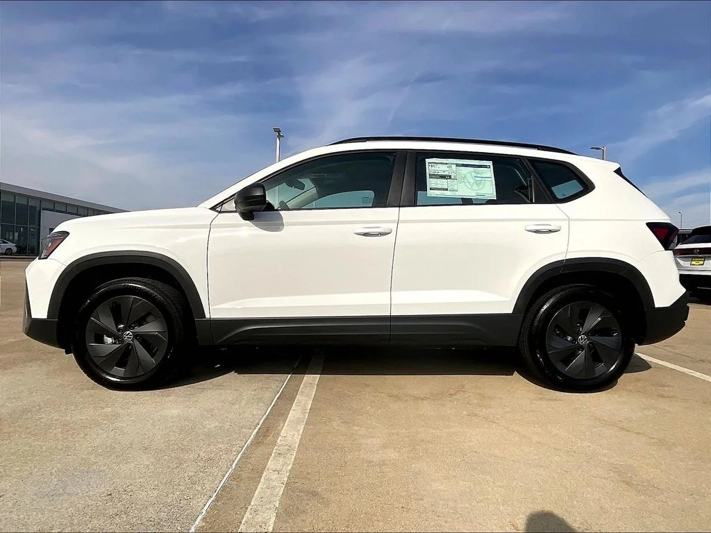 New 2026 White Volkswagen 1.5T S image 3