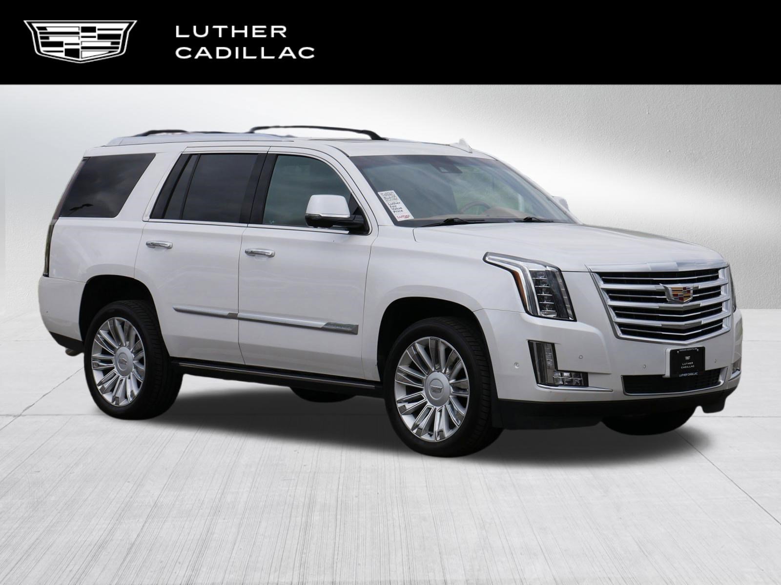 2017 Cadillac Escalade AWD Platinum's photo