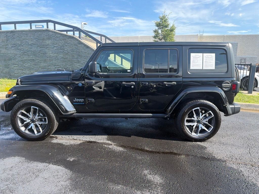 Used 2024 Black Jeep Sport S 4xe image 4