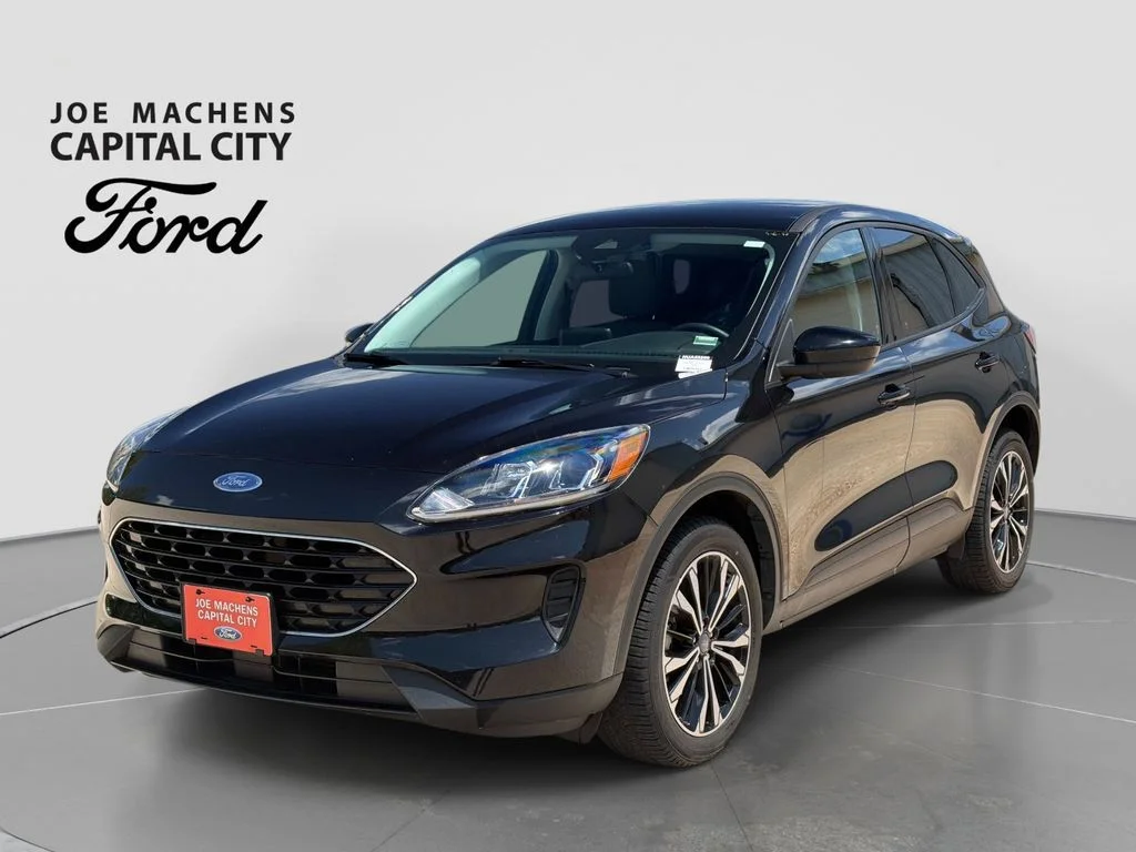 Used 2022 Agate Black Metallic Ford SE image 9