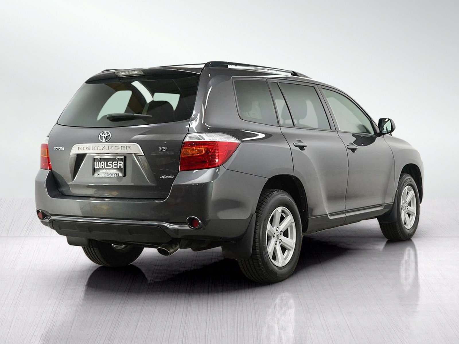 Used 2008 Magnetic Gray Metallic Toyota Base image 5
