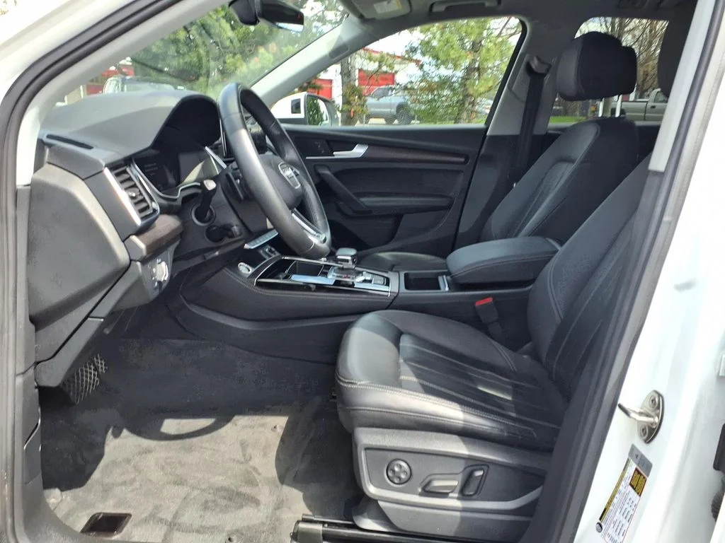 Used 2021 Ibis White Audi 45 Premium Plus image 6