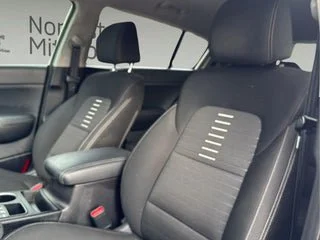 Used 2020 White Kia LX image 20