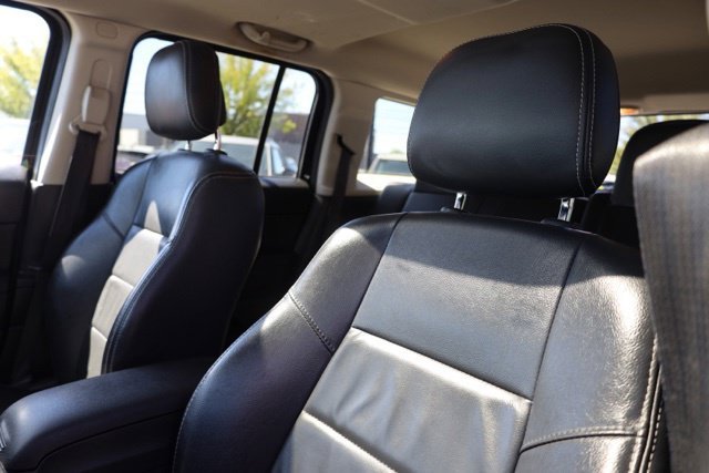 Used 2016 Black Jeep Latitude image 20