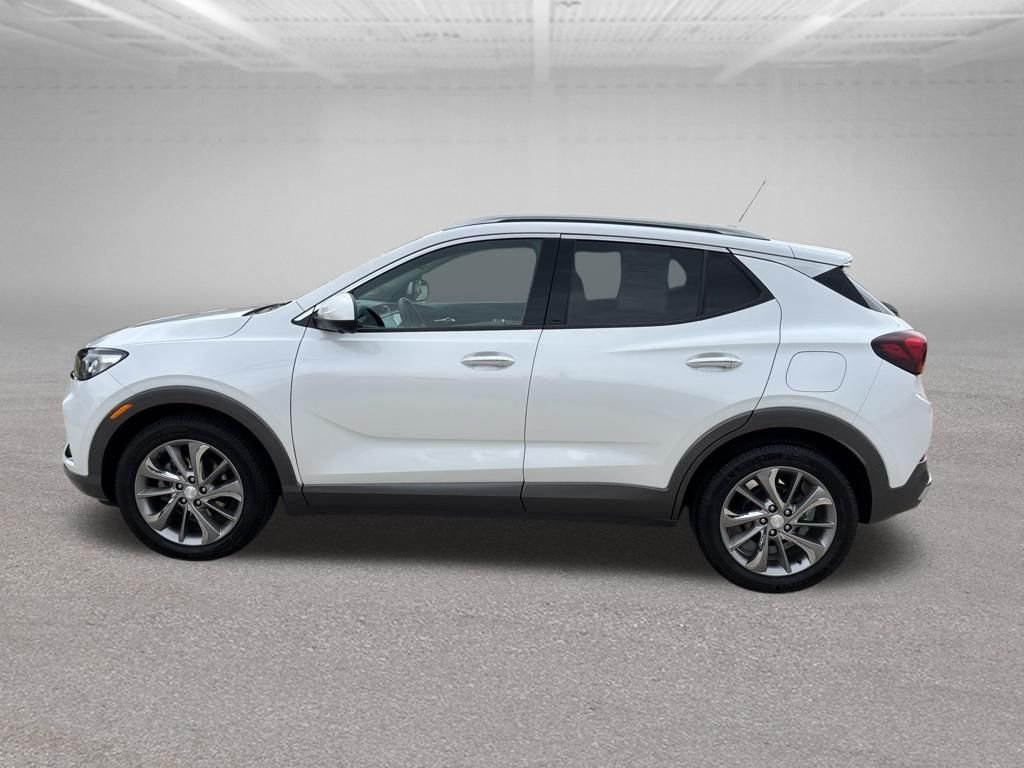 Used 2021 White Frost Buick Essence image 2