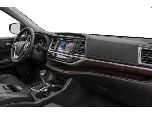 Used 2015  Toyota Limited image 17