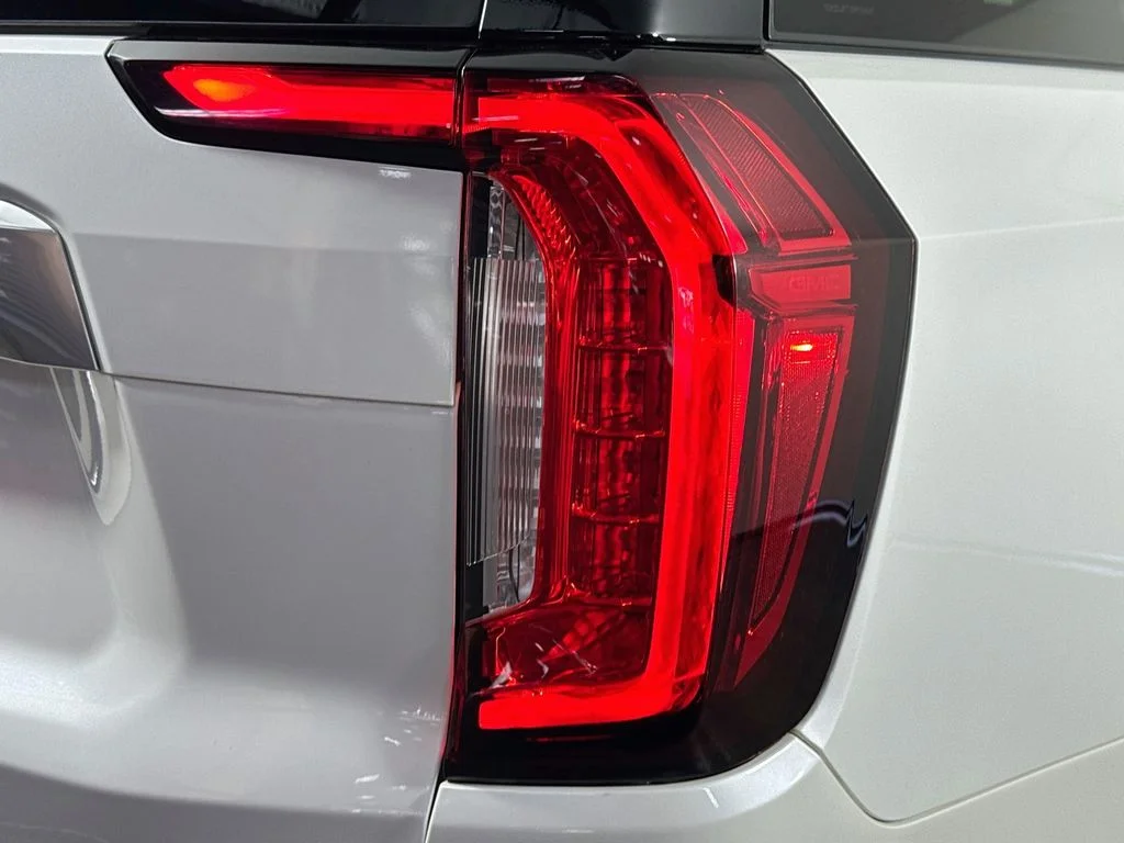 Used 2021 White Frost GMC Denali image 34