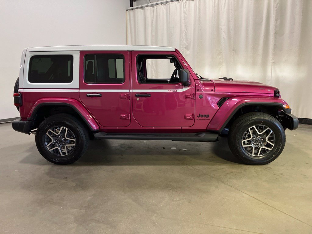 New 2026 Tuscadero Pearl-Coat Exterior Paint Jeep Sahara image 34