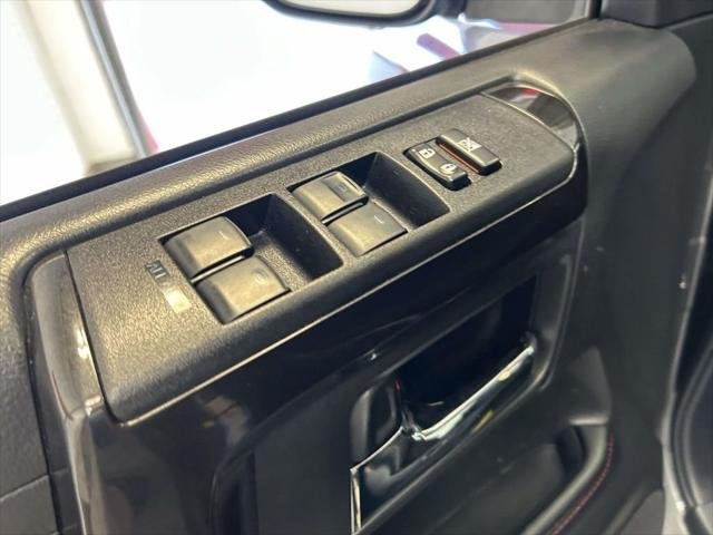 Certified Used 2019 MAGNETIC GRAY MET. Toyota  image 19