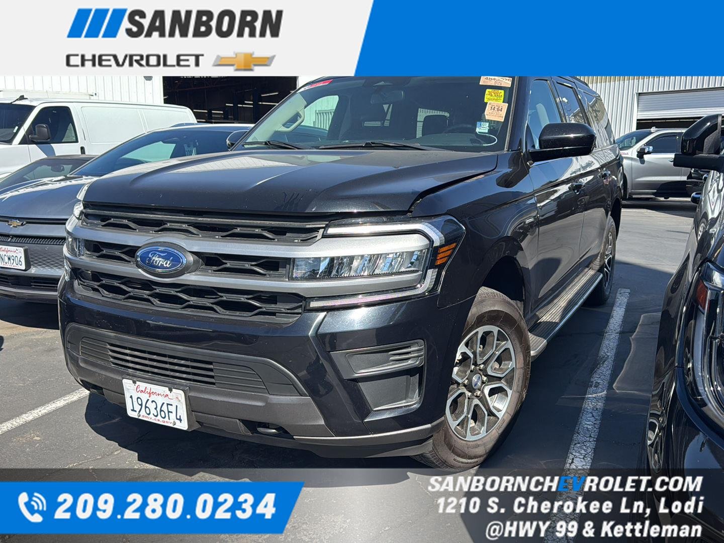 Used 2022 Black Ford XLT MAX image 1