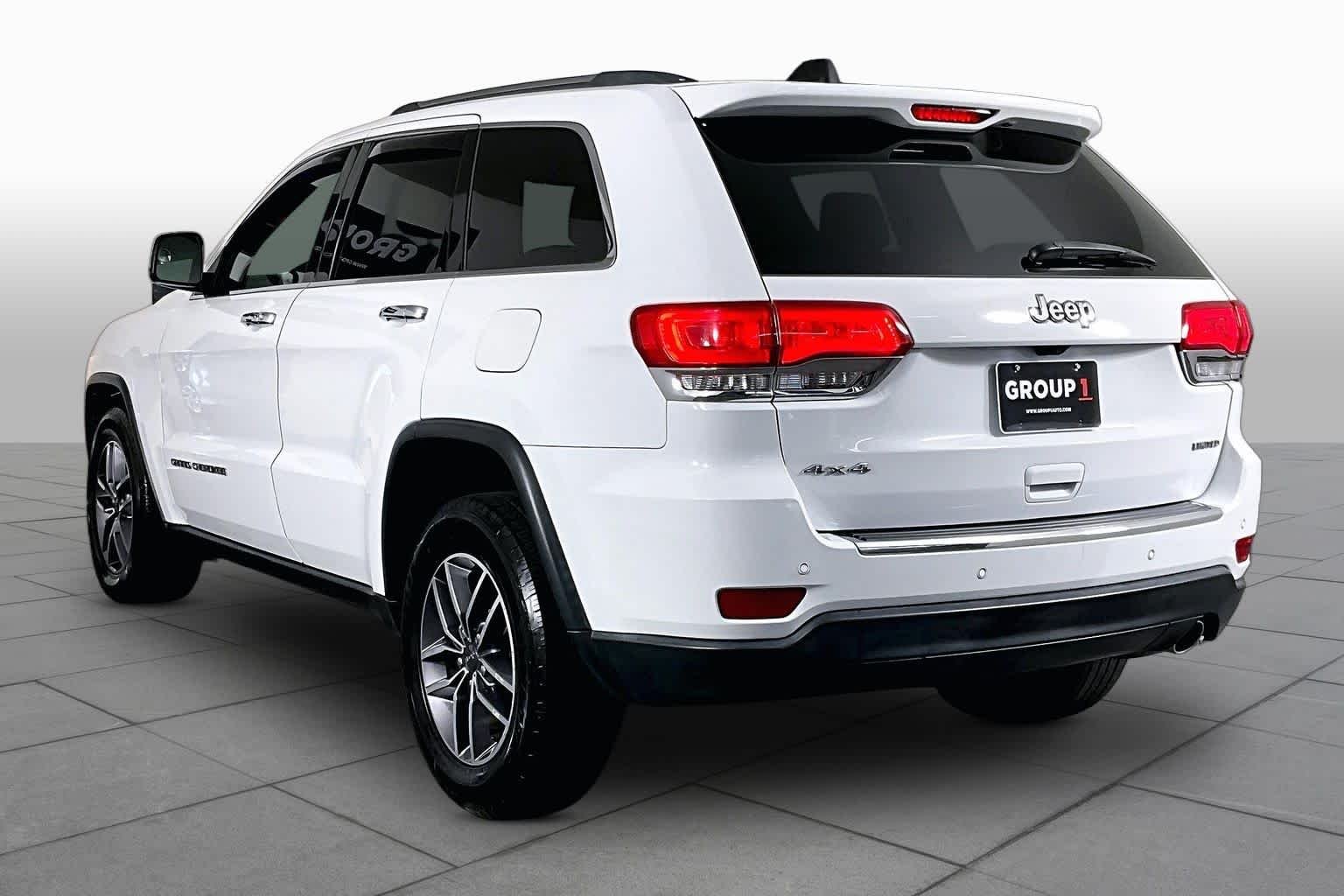 Used 2019 Bright White Clearcoat Jeep Limited image 12