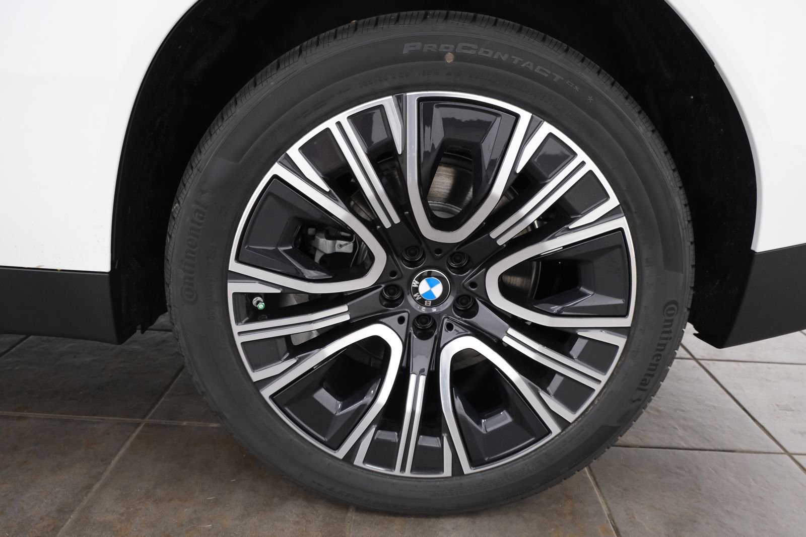 New 2026 Alpine White BMW 30 xDrive image 34
