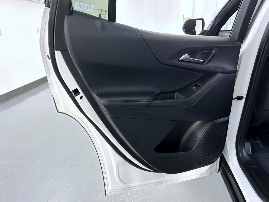 Used 2025 White Chevrolet LT image 20