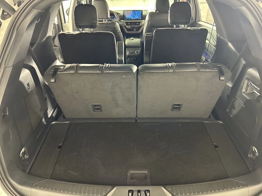 2025 Ford Explorer ST - Photo 43