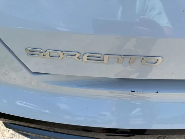 Used 2023 White Kia SX image 14