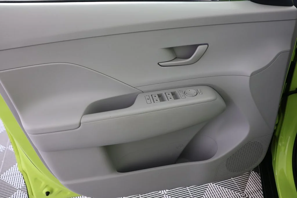 Used 2024 Yellow Hyundai SEL image 23