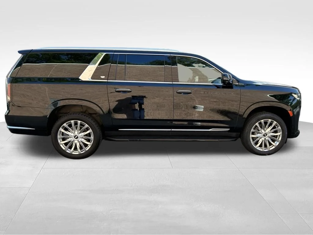 Used 2023 Black Cadillac Premium image 7