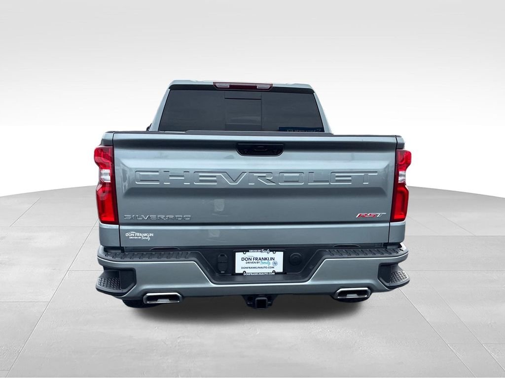Used 2025 Gray Chevrolet RST image 4