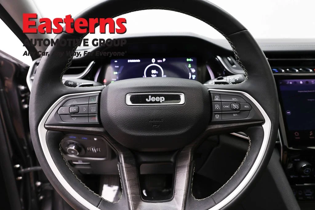 Used 2022 Gray Jeep 4xe image 10