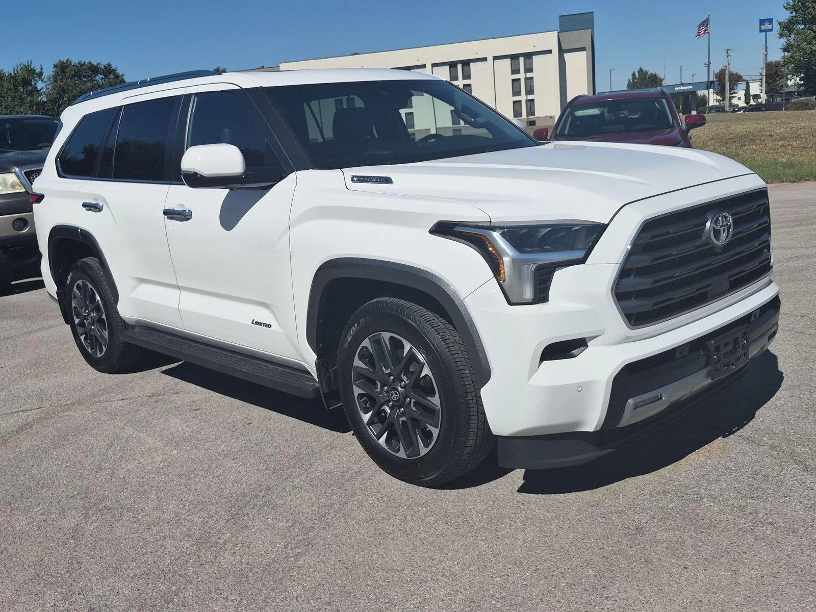 Used 2025 Ice Cap Toyota Limited image 7