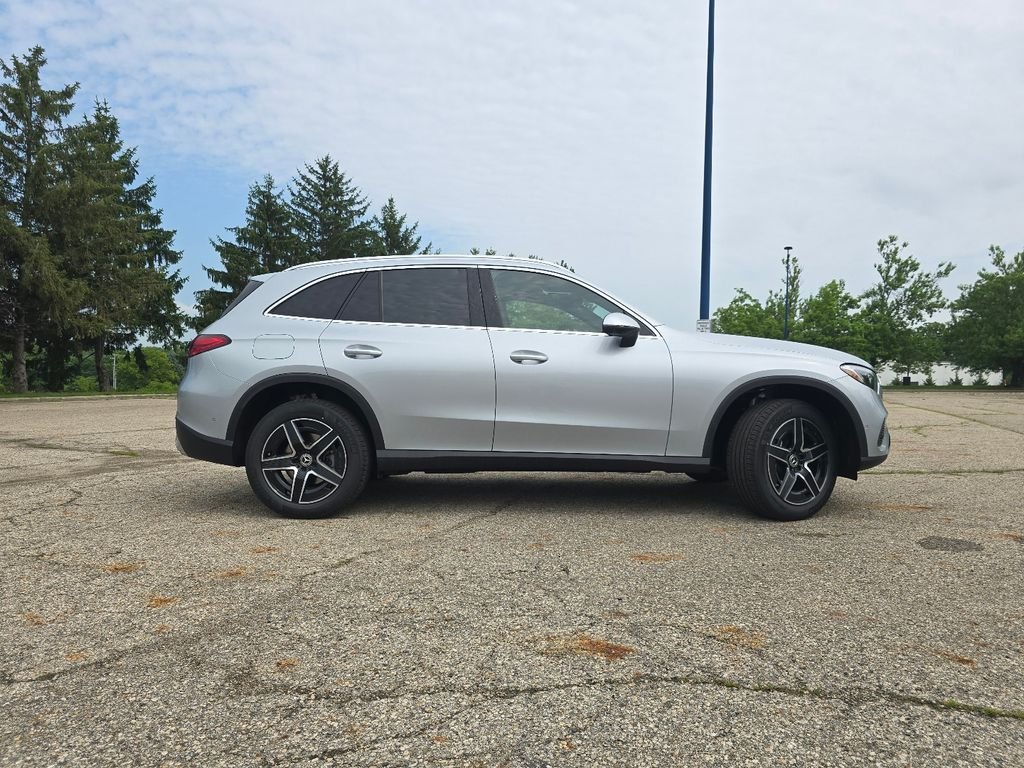 New 2026 Cirrus Silver Metallic Mercedes-Benz GLC 300 image 18