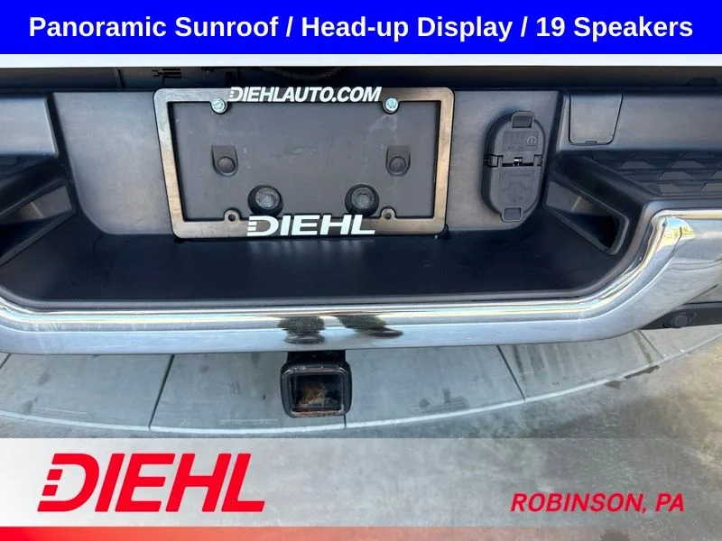 Used 2022 White Ram Limited image 10