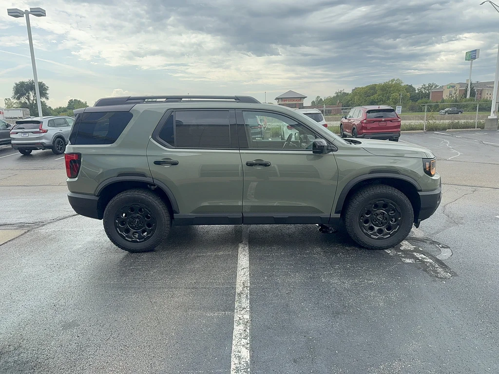 New 2026 Ash Green Metallic Honda TrailSport Elite Blackout image 4