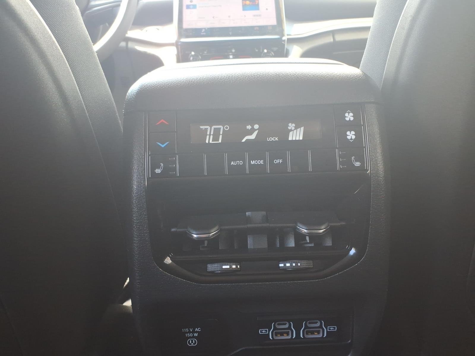 Used 2023 Blue Jeep Limited image 17