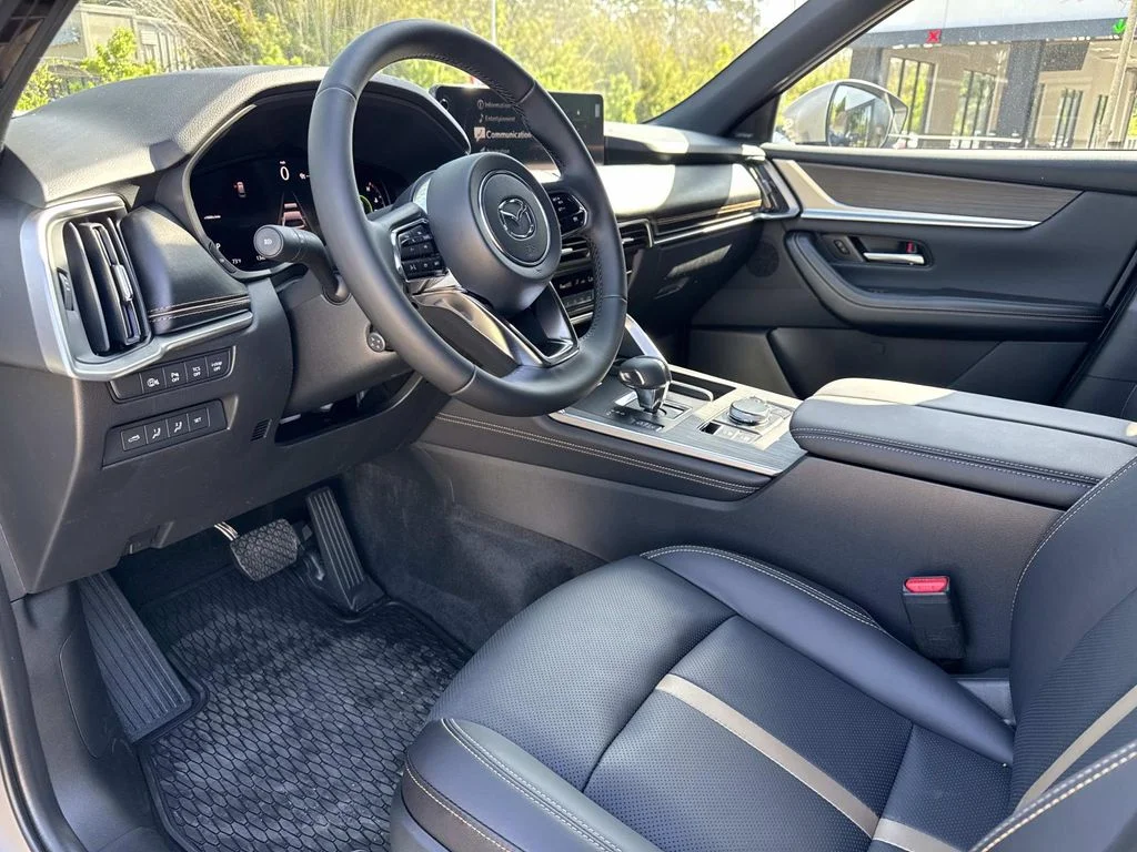 New  Silver Mazda 3.3 Turbo S Premium Plus image 9