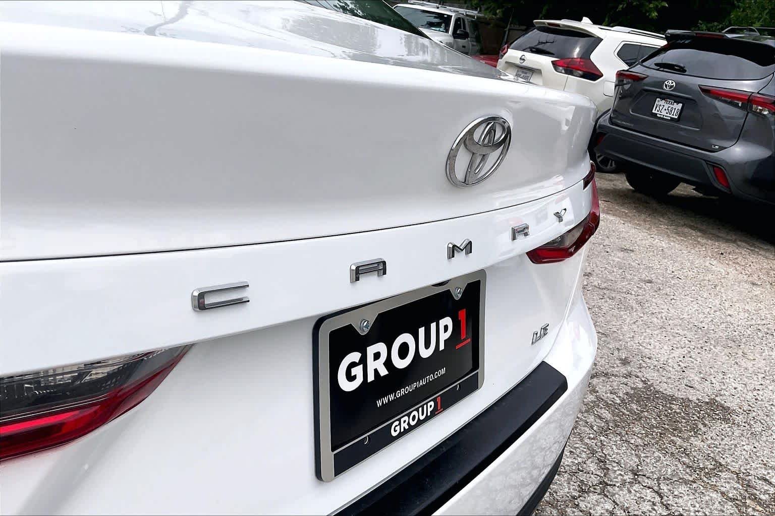 Used 2025 Ice Cap Toyota LE image 29