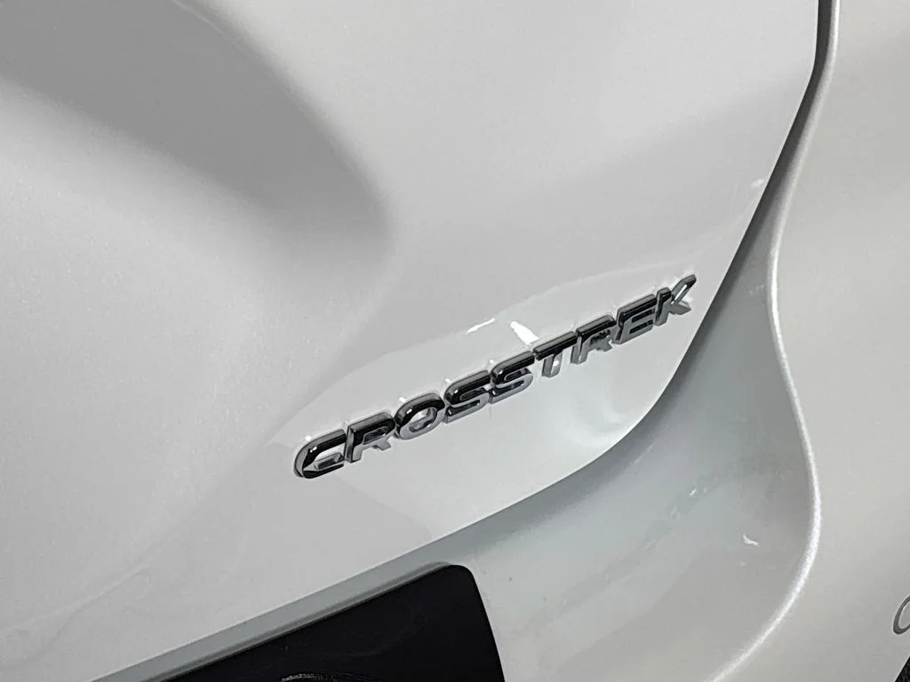 Used 2025 White Subaru Limited image 25