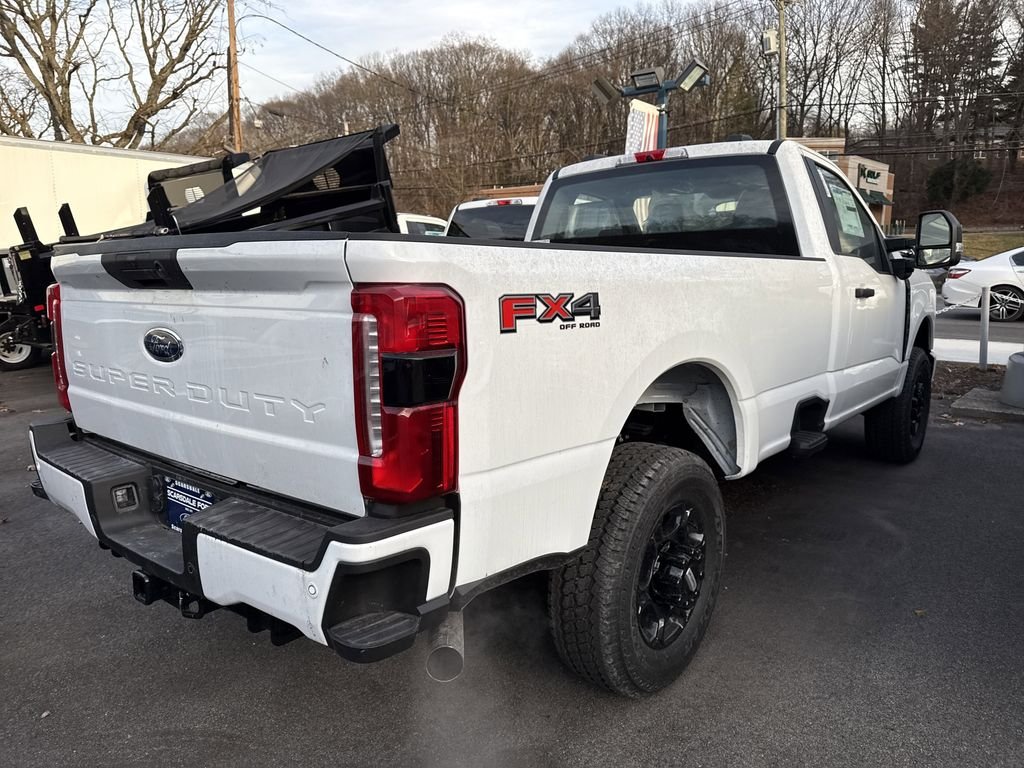 New 2025 Oxford White Ford F-350® XL image 6