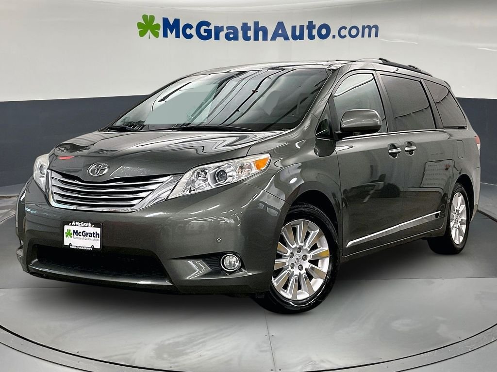 Used 2011 Green Toyota Limited image 2