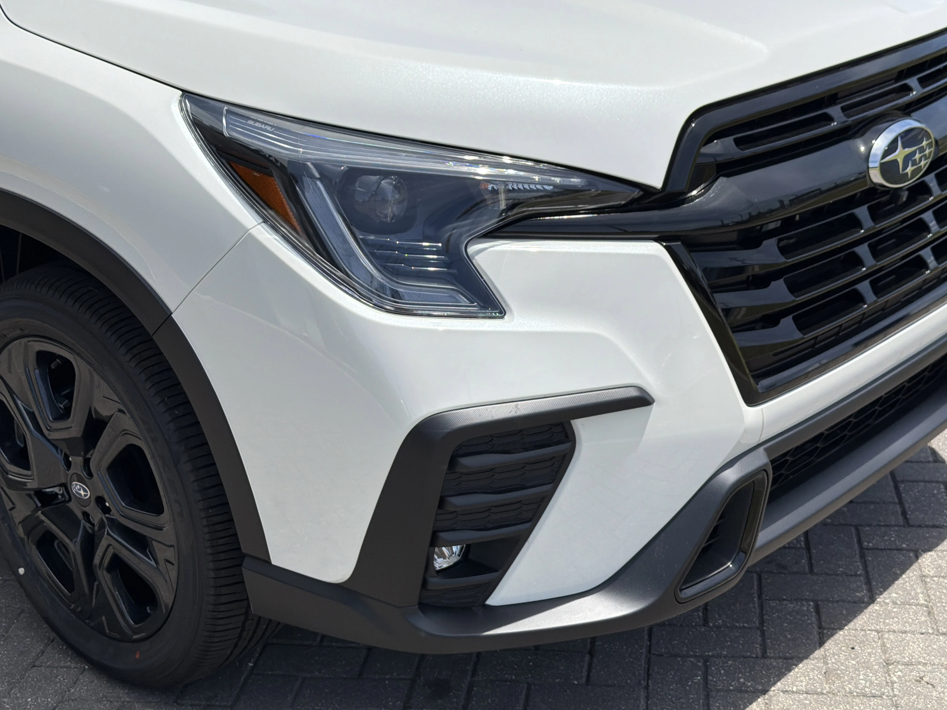 New 2026 CRYSTAL WHITE PEARL Subaru Onyx Edition Touring 7-Passenger image 8