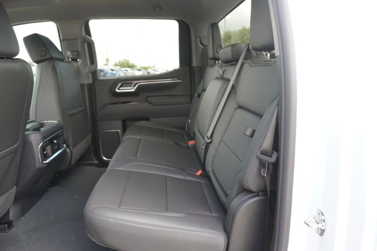 2026 Chevrolet Silverado 1500 LTZ - Photo 24