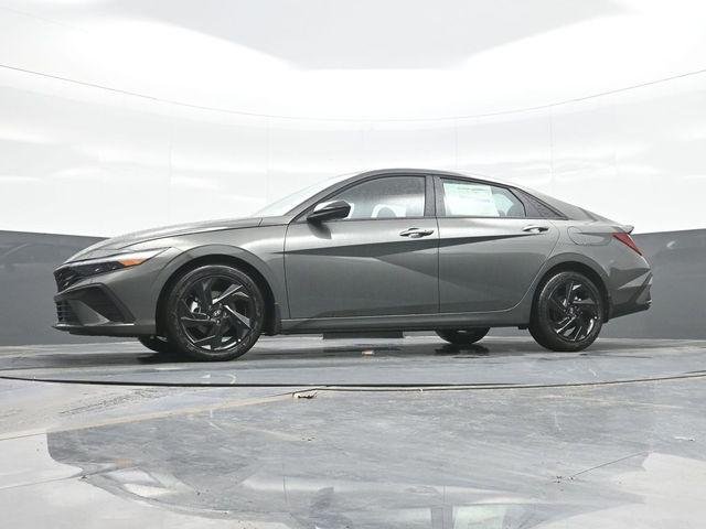 New 2026 Gray Hyundai SEL Sport Plus image 21