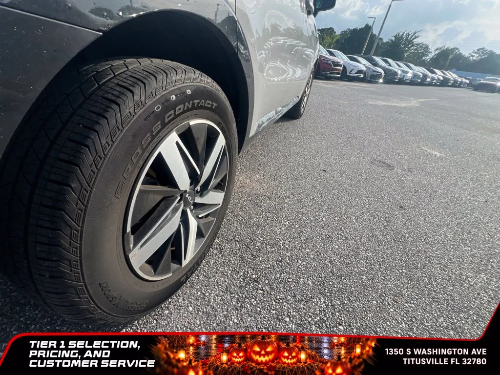 Used 2023 Gray Kia EX image 21