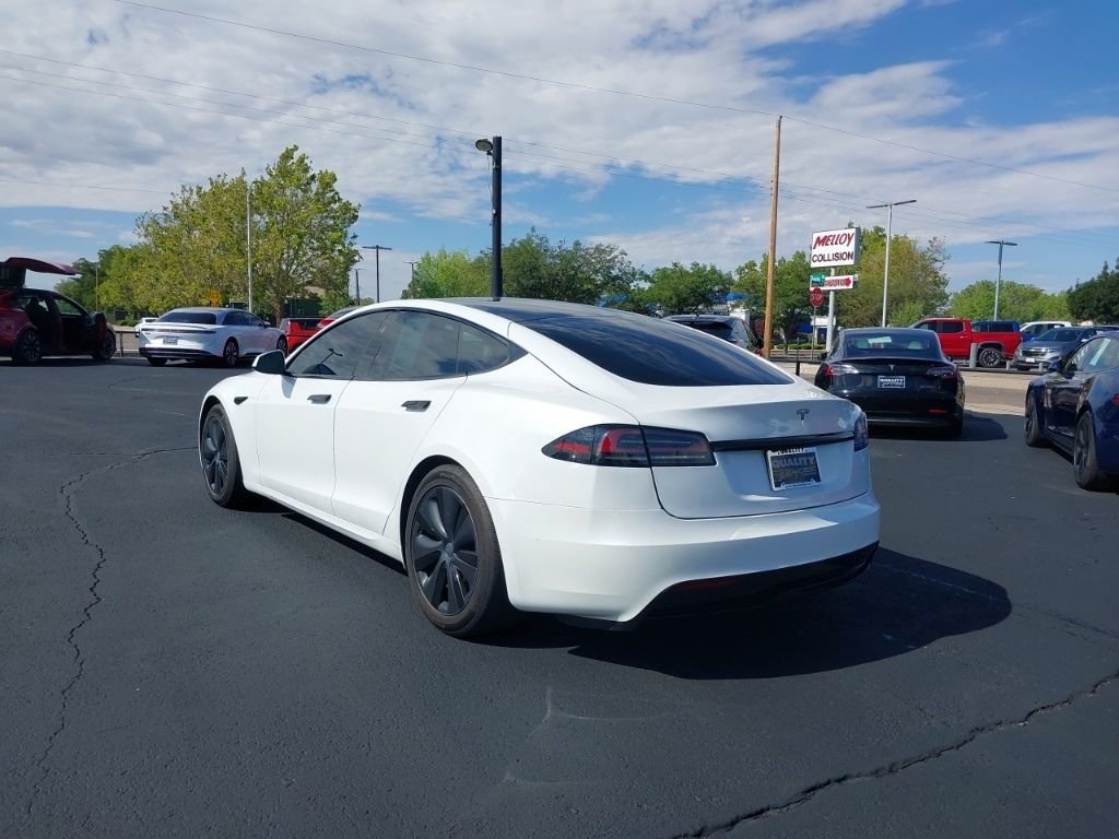 Used 2022 White Tesla Base image 5