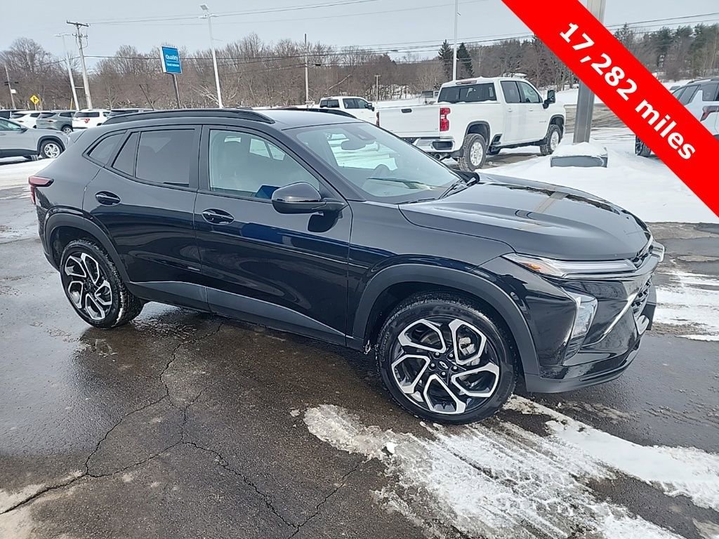 2025 Chevrolet Trax RS