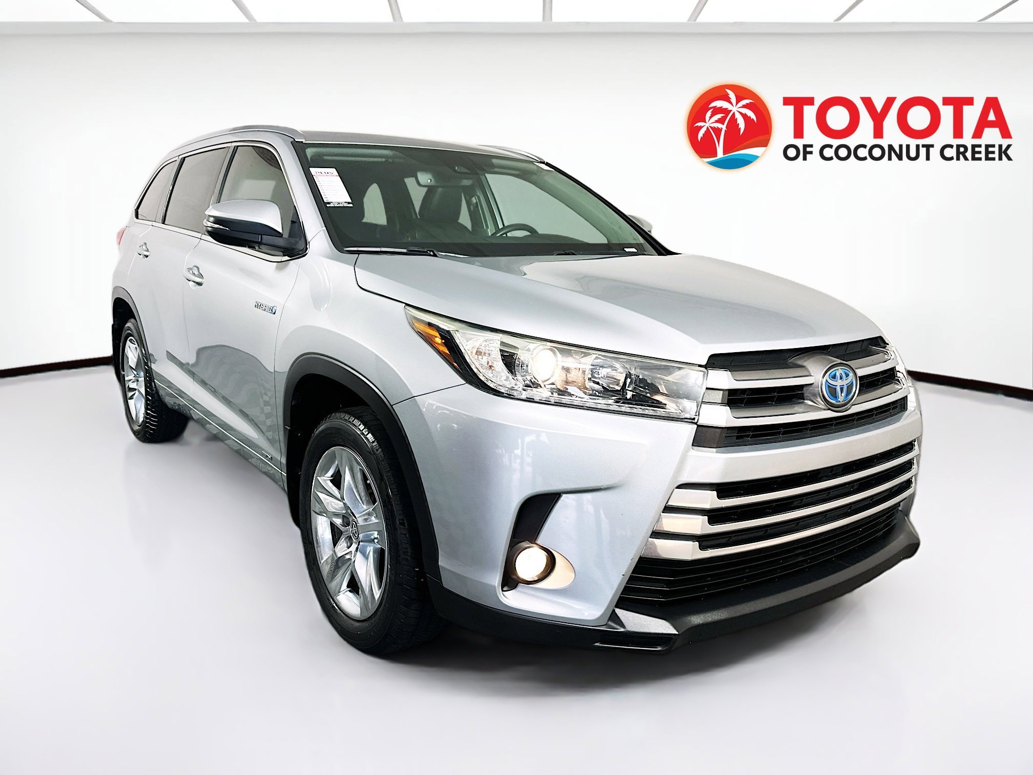 2018 Toyota Highlander thumbnail 3