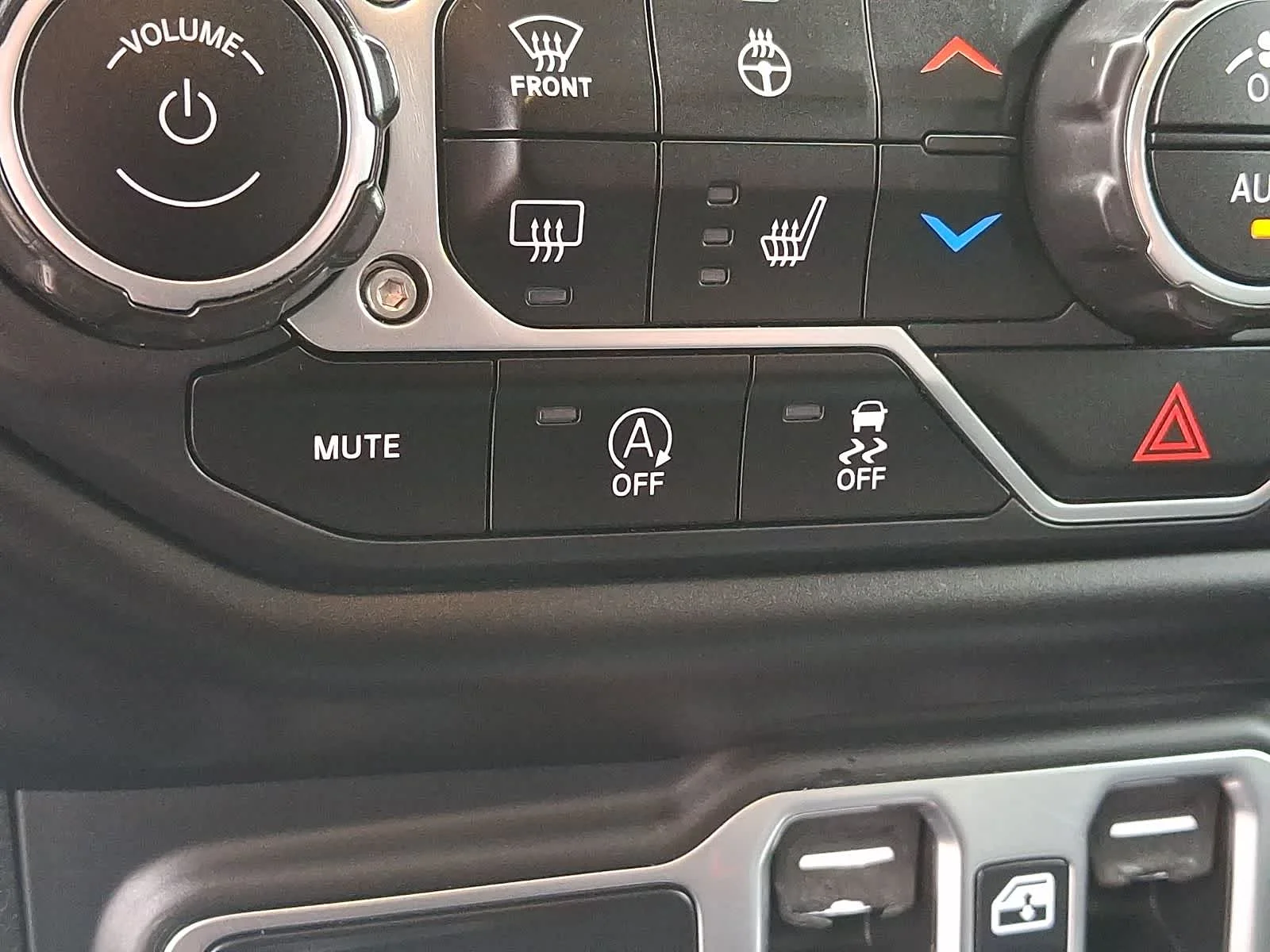 Used 2020 Bright White Clearcoat Jeep Rubicon image 25